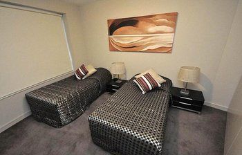 North Sydney 2207 Ber Furnished Apartment - SA Accommodation 7