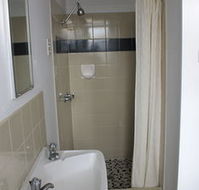 Hotel Beach House Nambour - SA Accommodation