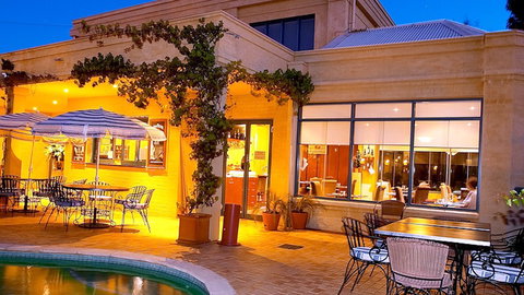 Best Western Plus Madison Spa Resort - SA Accommodation 0