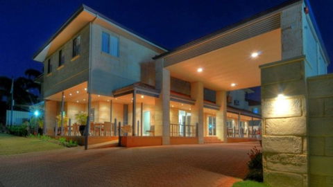 BEST WESTERN PLUS Kalbarri Edge Resort - SA Accommodation 3