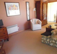 John and Eva Selles Studio Apartment - SA Accommodation