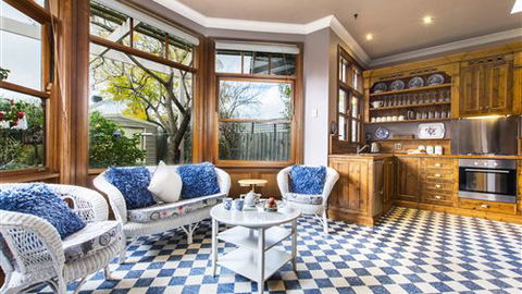 Avalon Guesthouse - SA Accommodation 3
