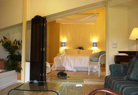 Blue Grape Vineyard Accommodation - SA Accommodation 2