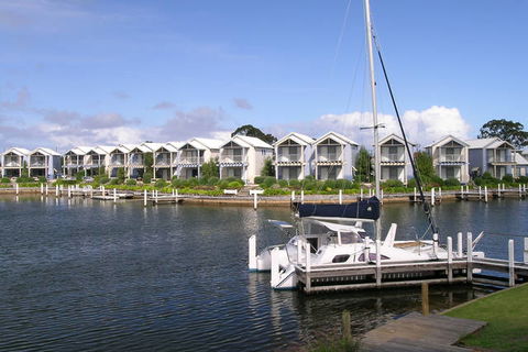 Captains Cove Waterfront Apartments - SA Accommodation 1