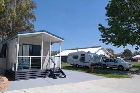 Colonial Holiday Park & Leisure Village - SA Accommodation 0
