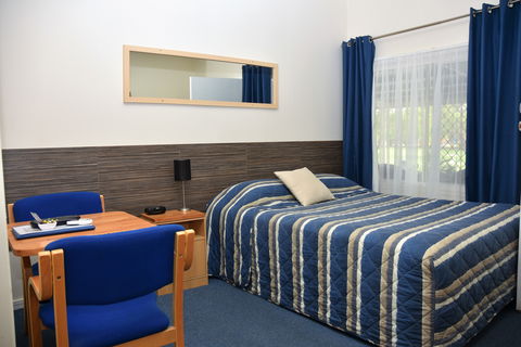 Chinchilla Motel - SA Accommodation 9