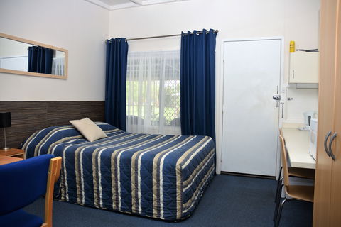 Chinchilla Motel - SA Accommodation 11