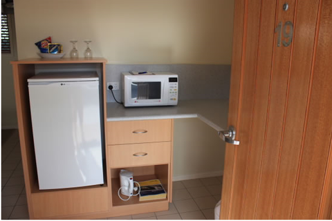 Country Roads Motor Inn - Gayndah - SA Accommodation 6