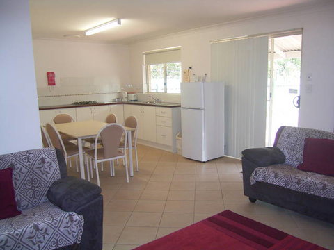 Golden Chain Margaret River Country Cottages - SA Accommodation 0