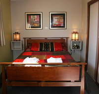 Golden Embers Apartments and B  B - SA Accommodation