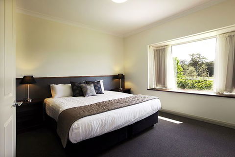 Harrigan's Irish Pub & Ibis Styles Harrington - SA Accommodation 0