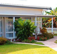 Hibiscus Crown - SA Accommodation