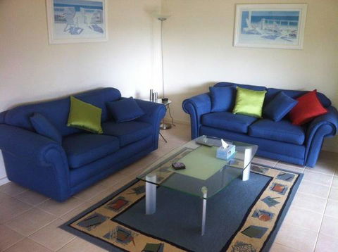 Island Breeze - SA Accommodation 2