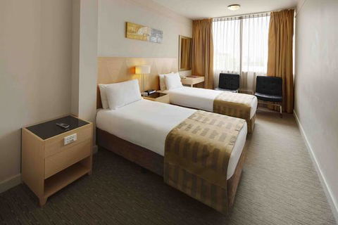 Quality Hotel Ambassador Perth - SA Accommodation 9