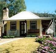 Price Morris Cottage - SA Accommodation