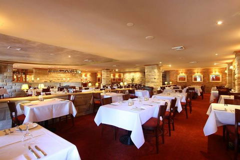 Hermitage Campbelltown - SA Accommodation 7