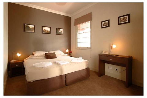 The Royal Hotel - SA Accommodation 1