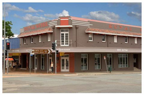The Royal Hotel - SA Accommodation 2
