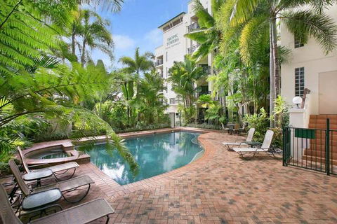 Tropic Towers Apartments - SA Accommodation 6