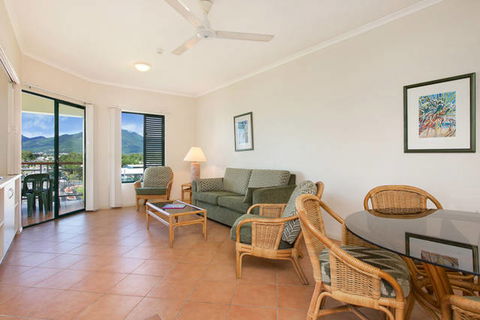 Tropic Towers Apartments - SA Accommodation 11
