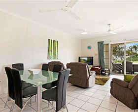 Absolute Beachfront Apartment - SA Accommodation 6