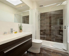 Apartments @ Kew Q105 - Park Avenue Accommodation Group - SA Accommodation 1