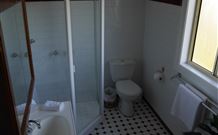 Leconfield House - Leconfield - SA Accommodation 2