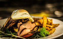 Royal Hotel Springwood - Springwood - SA Accommodation 7