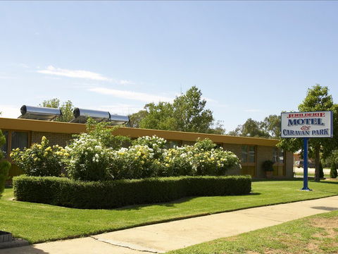 Jerilderie Motel And Caravan Park - SA Accommodation 0