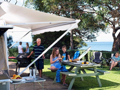 Huskisson Beach Holiday Park - SA Accommodation 4