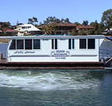 Dolphin Houseboat Holidays - SA Accommodation