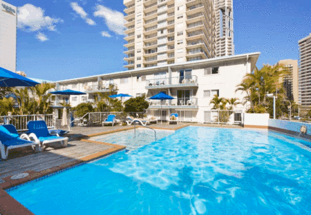 Raffles Royale Apartments - SA Accommodation