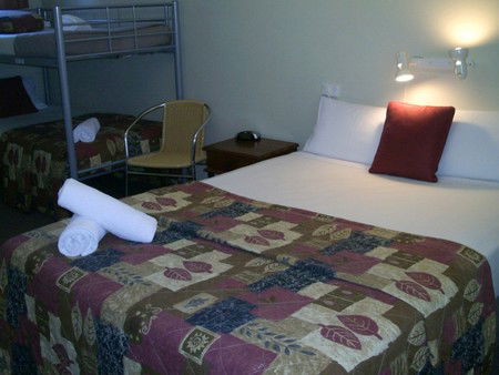 Chaparral Motel - SA Accommodation 3
