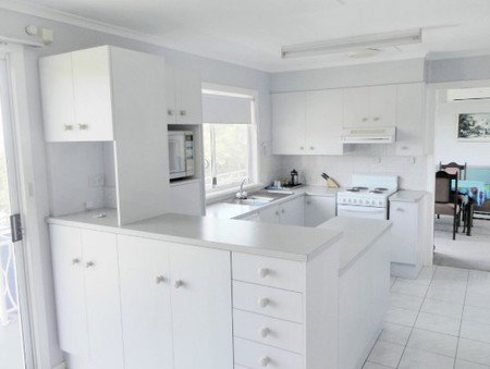 Leisure-lee Holiday Apartments - SA Accommodation 4