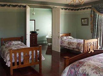 Barcaldine House - SA Accommodation 4