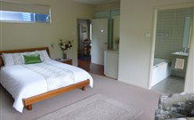 Sunrise Bed And Breakfast - SA Accommodation 3