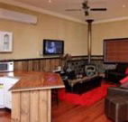 Top of the Range Retreat - SA Accommodation