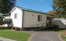 Yellowbox Country Cabins - SA Accommodation 2