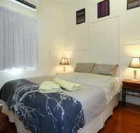 Holiday House At Cook Street Townsville - SA Accommodation