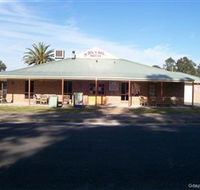 Dog N Bull - SA Accommodation