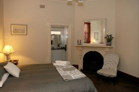 Apartments On-The-Park: The Studio - SA Accommodation 2