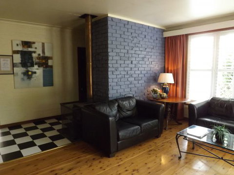 Apartments On-The-Park: The Studio - SA Accommodation 4