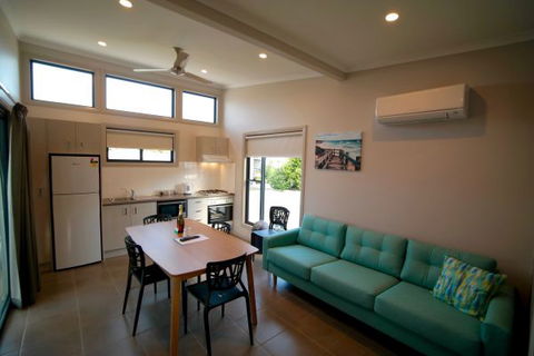 Colonial Holiday Park And Leisure Village - SA Accommodation 3