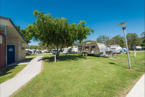 Colonial Holiday Park And Leisure Village - SA Accommodation 7