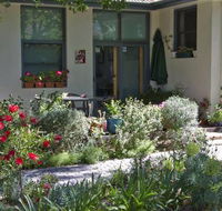 Practically Lakeside B and B - SA Accommodation