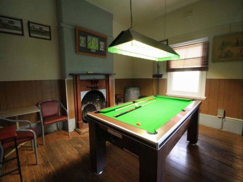 Victoria Hotel: Moonan Flat - SA Accommodation 2
