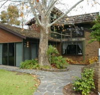 Trenberth House - SA Accommodation