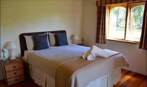 Herons Rise Vineyard Accommodation - SA Accommodation 1