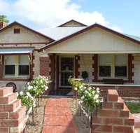 Two Cow Cottage Bed and Breakfast - SA Accommodation
