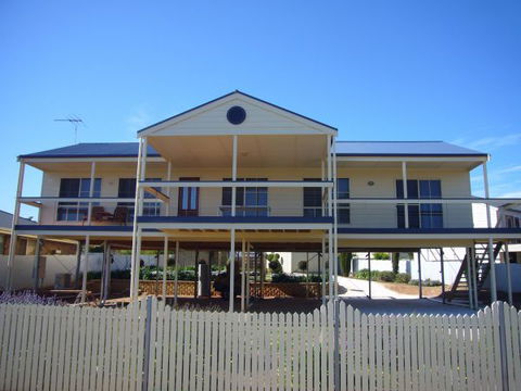 Century 21 SouthCoast: LaScala Skies - SA Accommodation 0